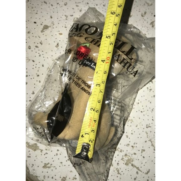 New/Sealed Taco Bell Talking Chihuahua - "I Think I'm in Love" - Picture 4 of 9